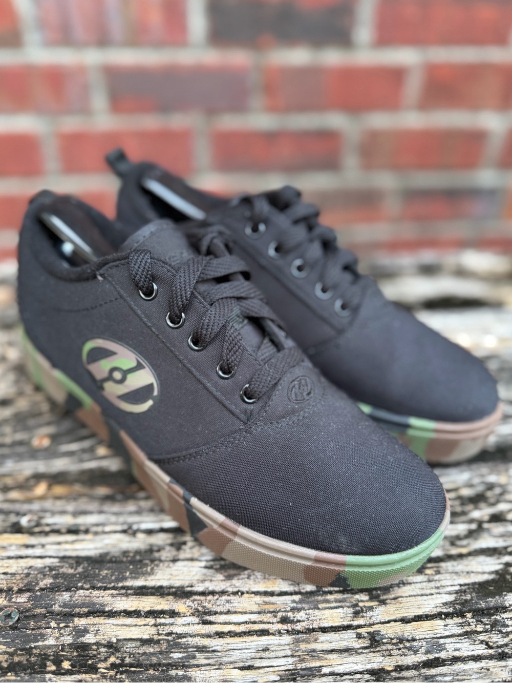 Heelys Men’s Pro 20 Lifestyle Black Canvas w/ Camo Soles Sz 7 Skate Shoes X2 - Picture 6 of 15